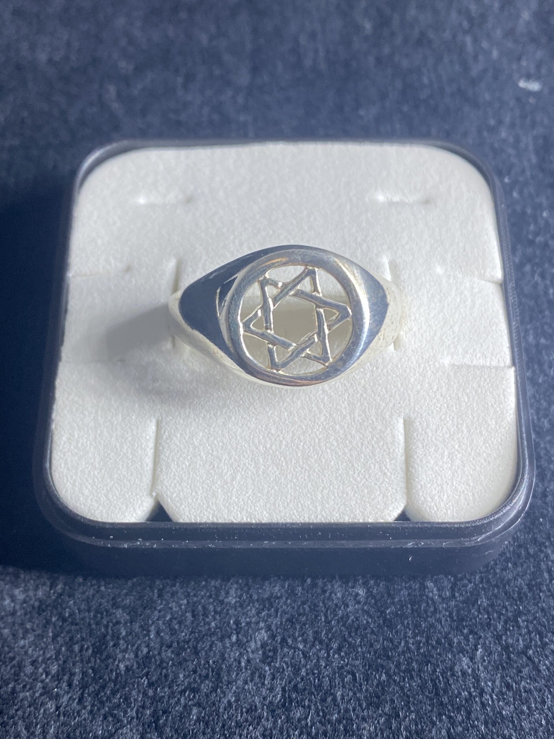 Anel Estrela de Davi Anel Estrela de Davi